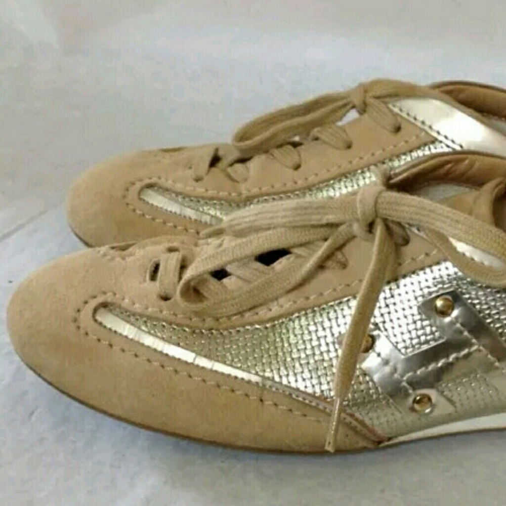 Gold Calfskin Leather Suede Flats Sneakers Size 5 - Picture 1 of 4